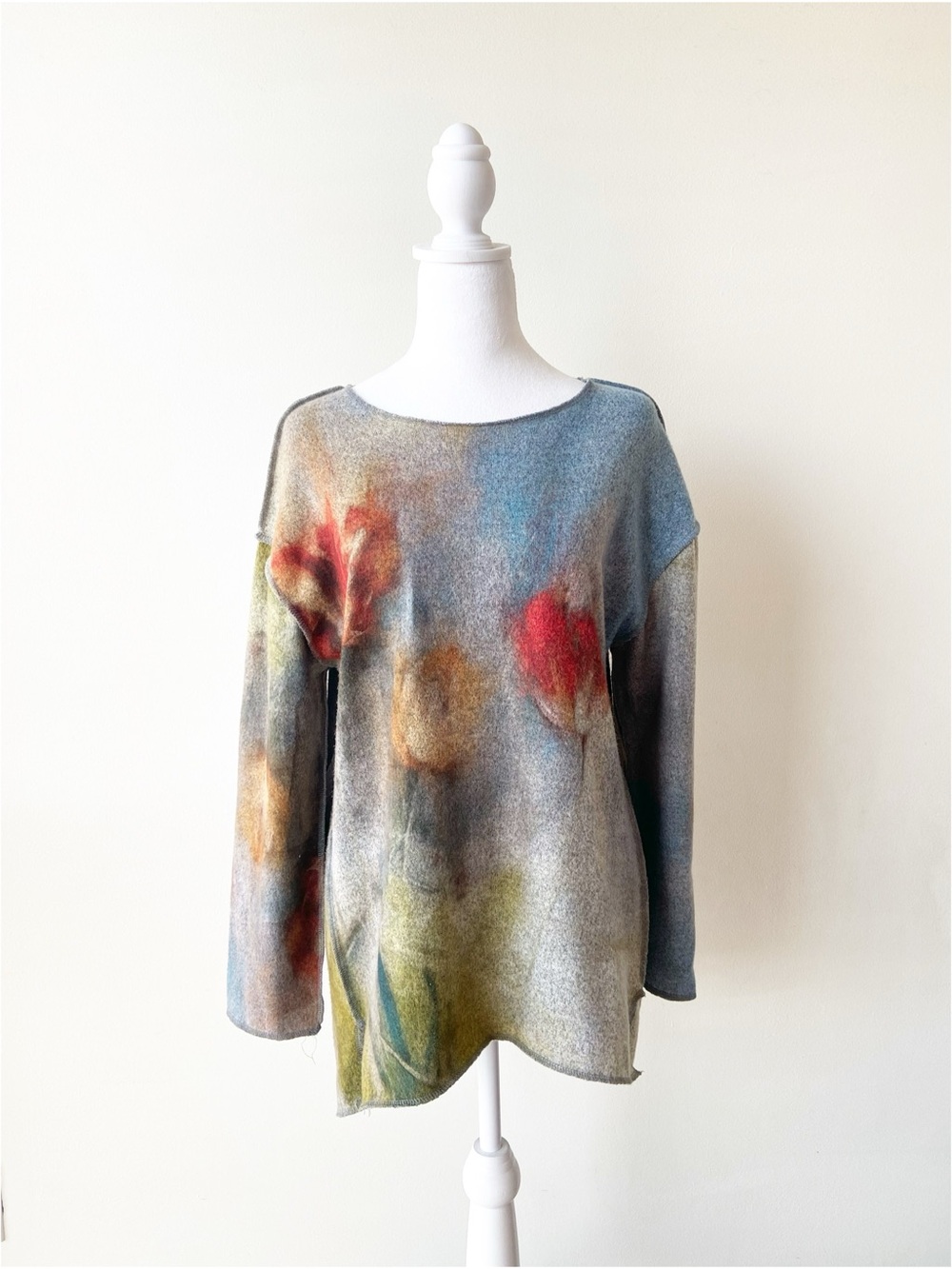 Lily London Watercolor Floral Sweater Size M